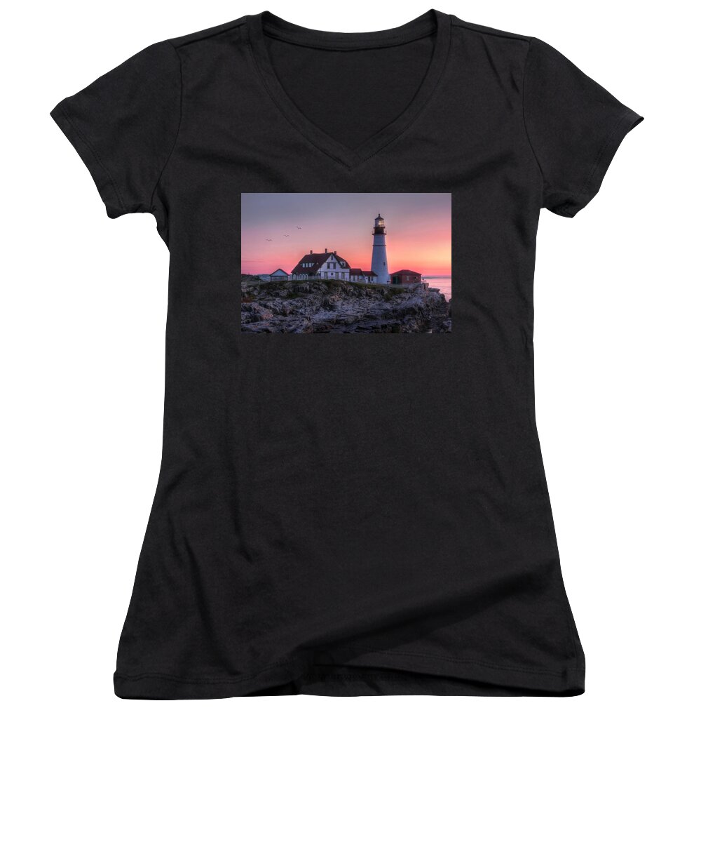 Morning Women's V-Neck featuring the photograph Breaking Dawn by Lori Deiter