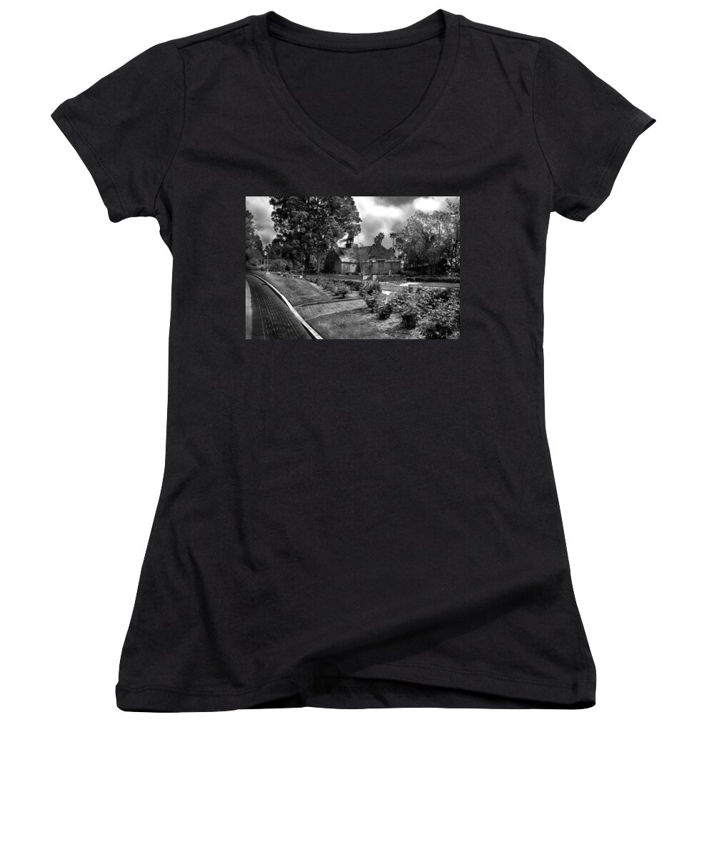 Architecture Women's V-Neck featuring the photograph Carriage House Keeper By Denise Dube by Denise Dube