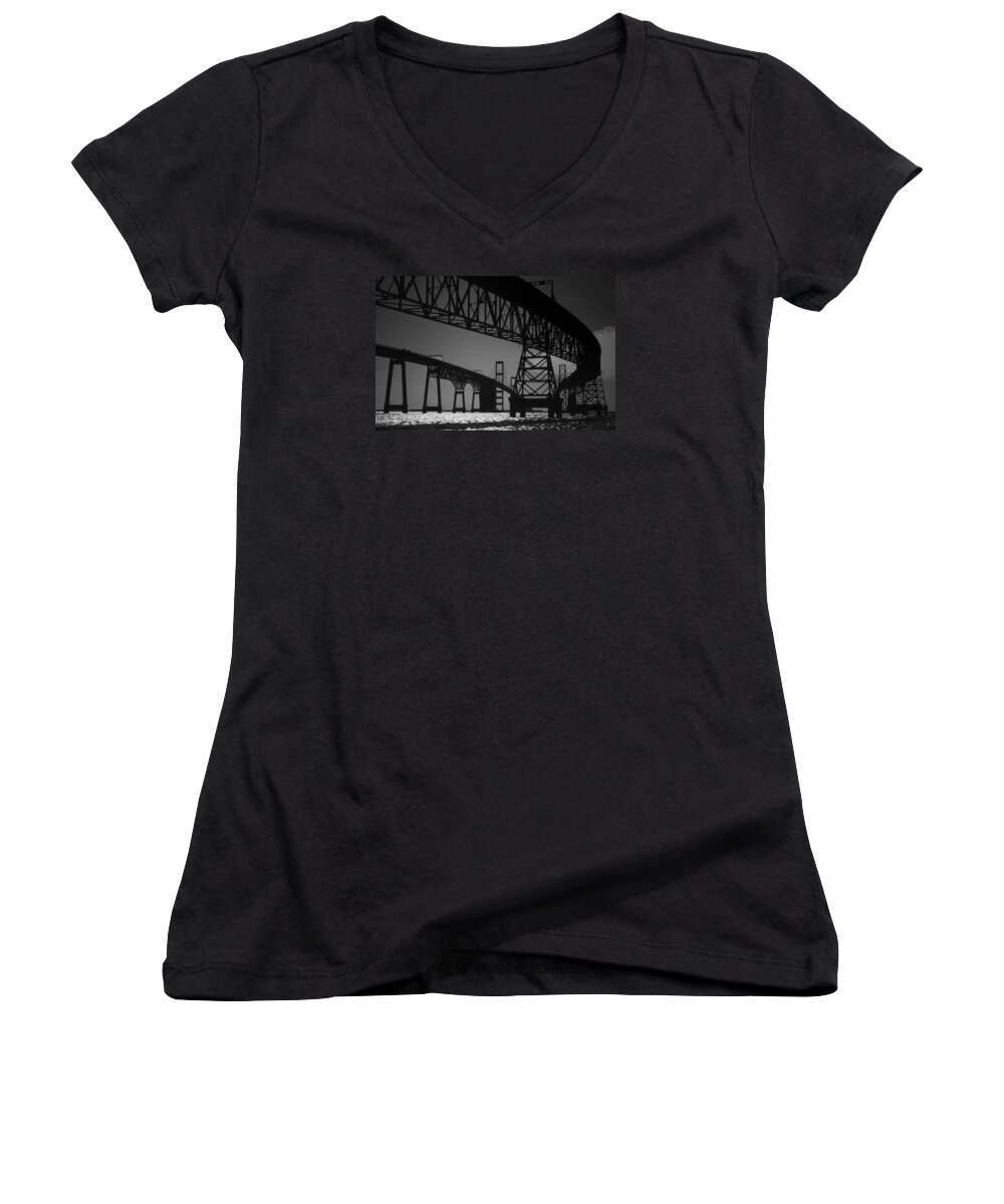 Md Women's V-Neck featuring the photograph Chesapeake Bay Bridge At Annapolis by Skip Willits