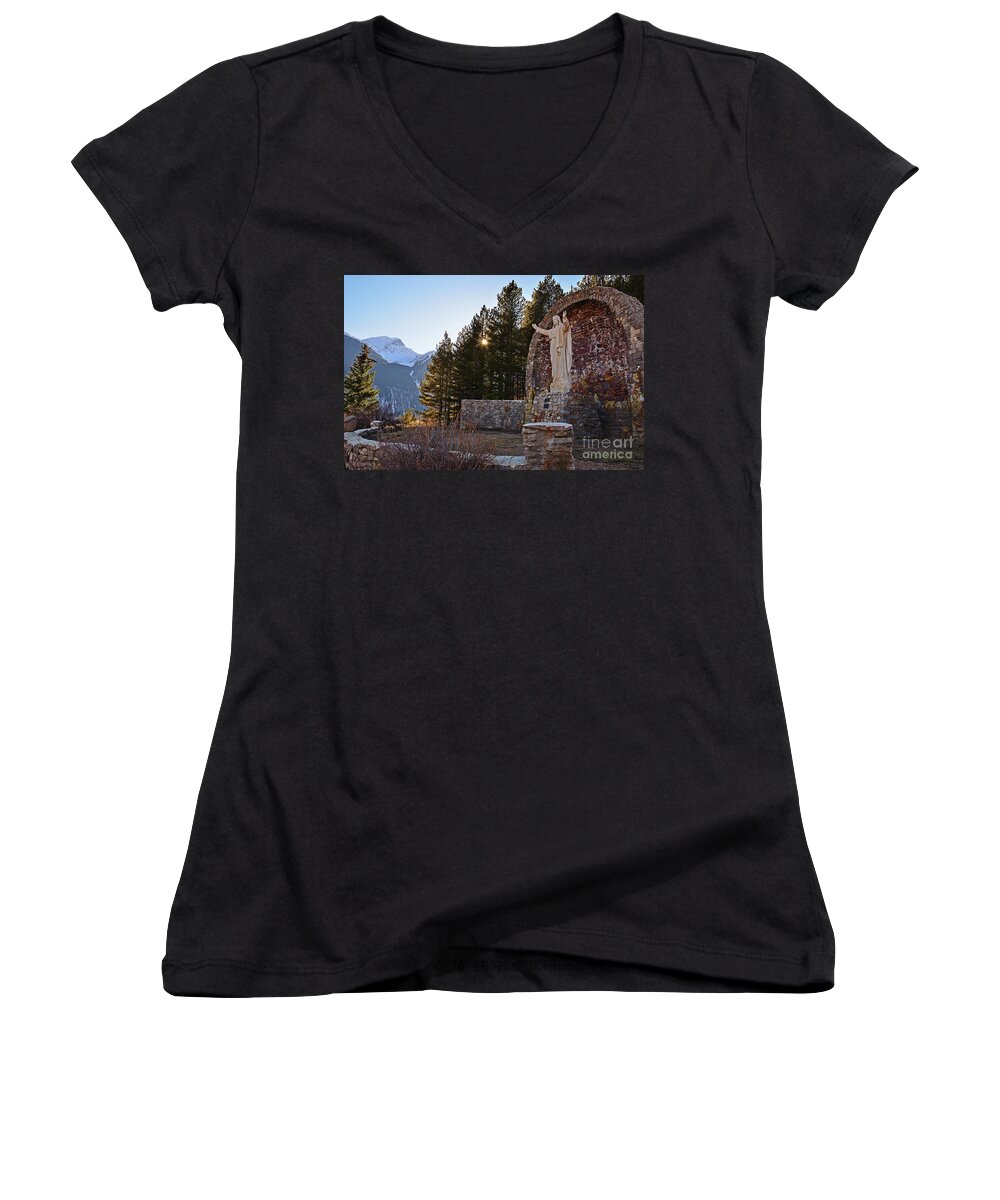 Jesus Christ Women's V-Neck featuring the photograph Christ of the Mines by Kelly Black