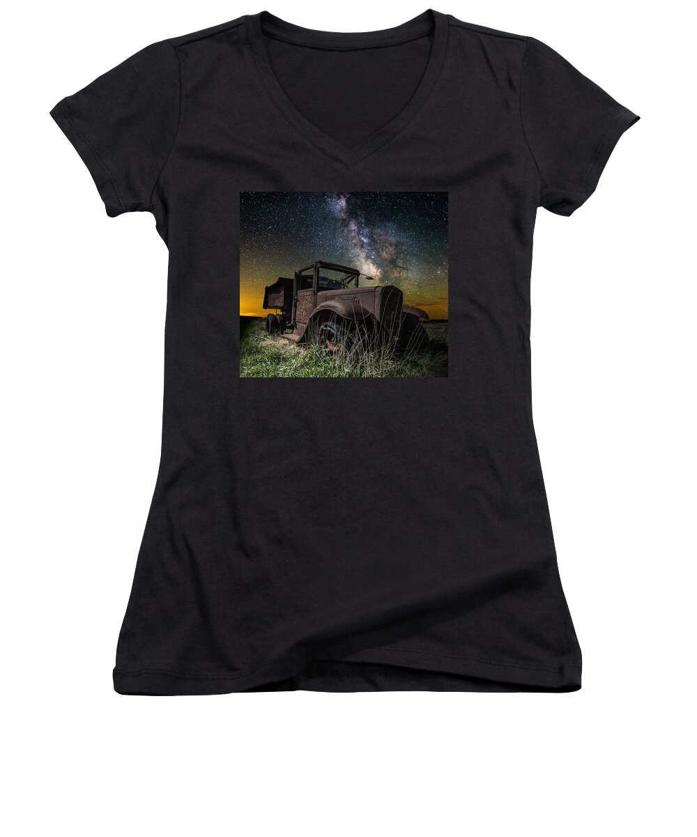 Vintage Truck Women's V-Neck featuring the photograph International Milky Way by Aaron J Groen
