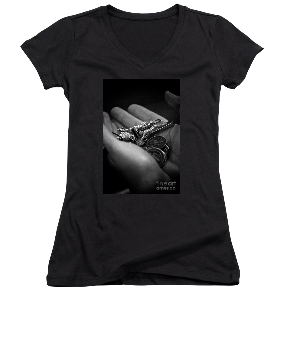 Frank-f-casella Women's V-Neck featuring the photograph Jesus With Us by Frank J Casella