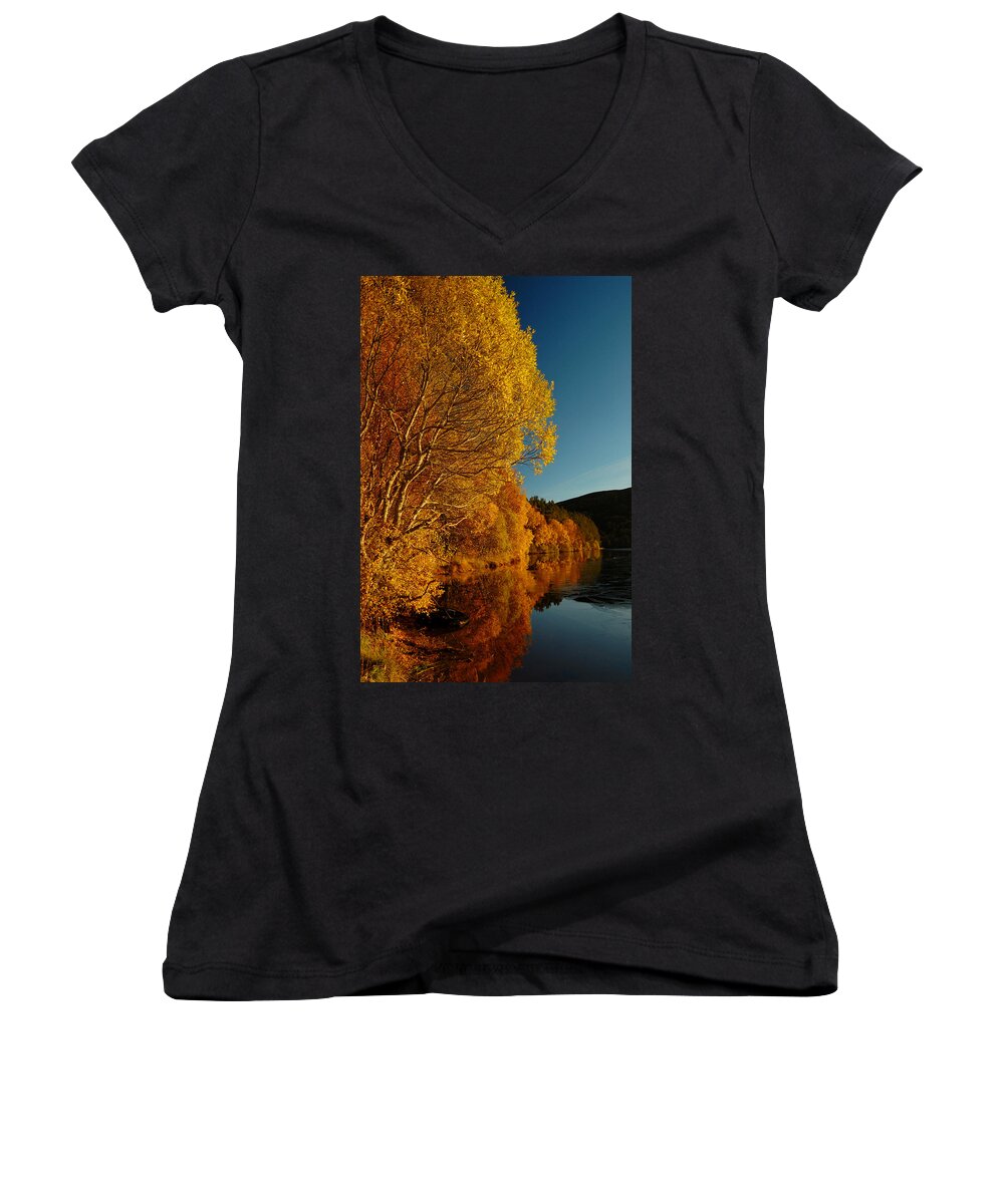 Loch Laide Women's V-Neck featuring the photograph Loch Laide by Gavin Macrae