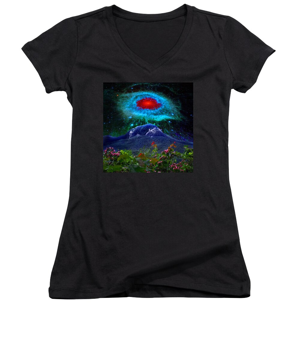 Landscapes Women's V-Neck featuring the photograph Looking Glass Rock Event 1 by Duane McCullough