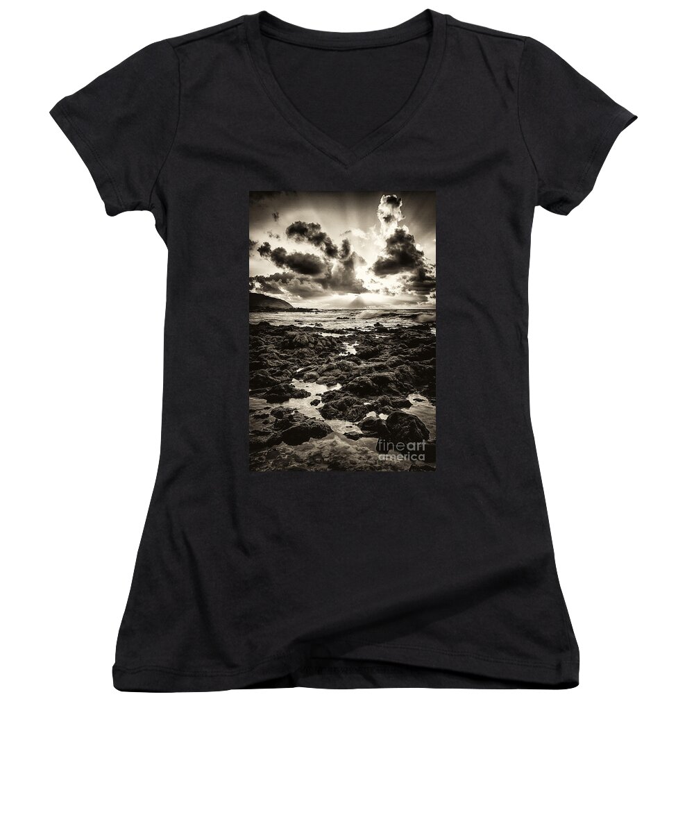 Hawaii Women's V-Neck featuring the photograph Monotone Explosion by Anthony Michael Bonafede