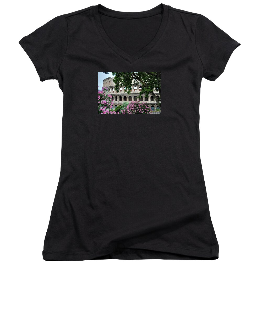 Italy Women's V-Neck featuring the photograph The Roman Colosseum by Alan Toepfer