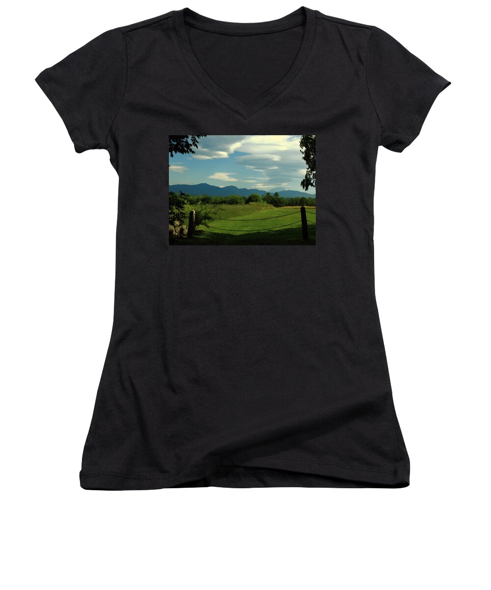 Mountain Women's V-Neck featuring the photograph The Sandwich Range 2 by Jeff Heimlich