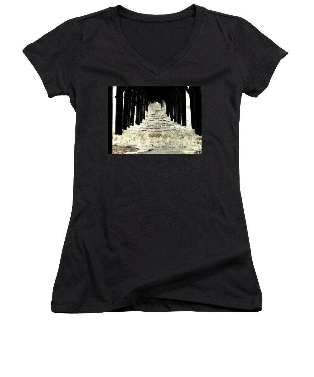 Seascapes Women's V-Neck featuring the photograph Tunnel Vision by Karen Wiles
