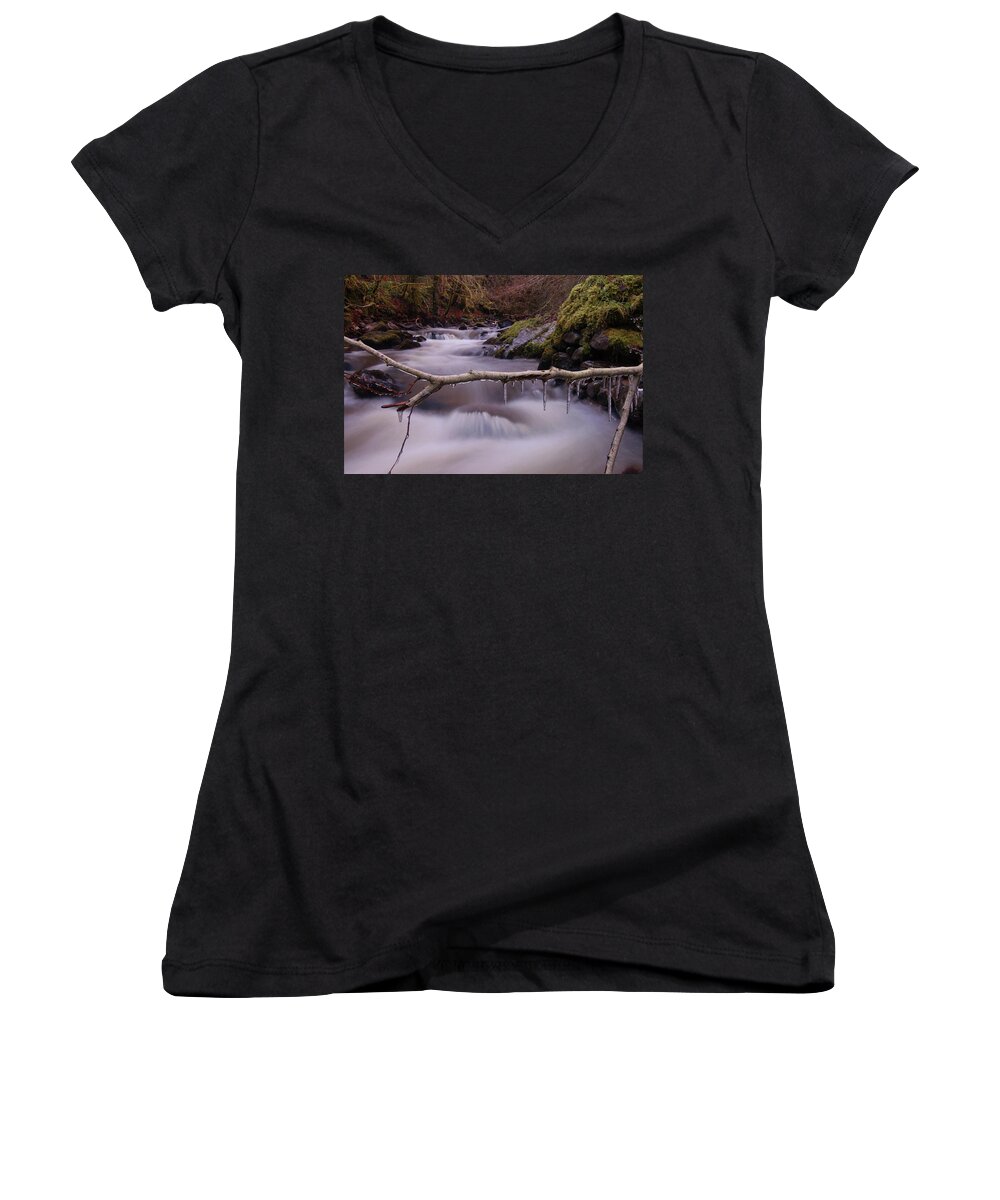 Icicles Women's V-Neck featuring the photograph An icy flow by Gavin Macrae