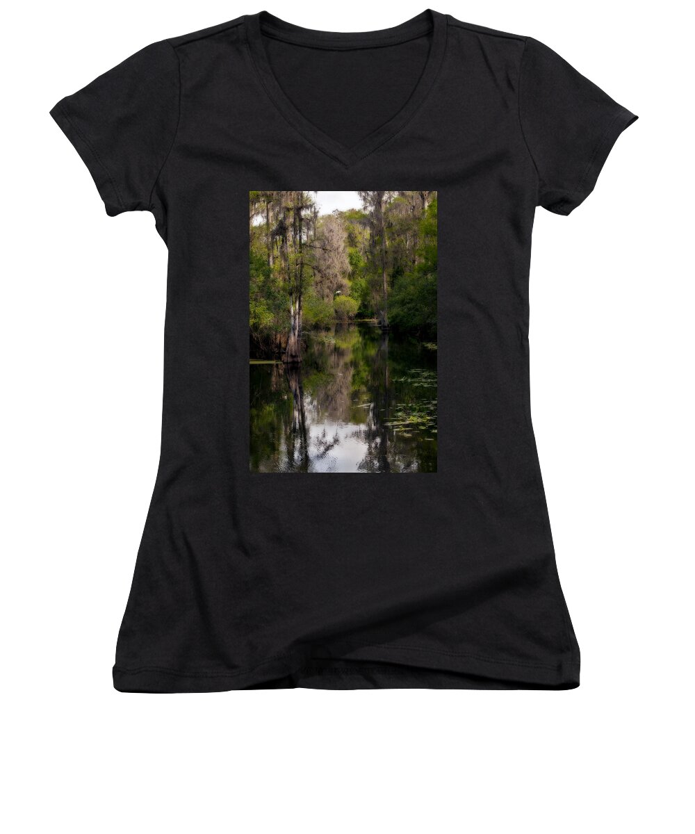 Hillsborough River Women's V-Neck featuring the photograph Hillsborough River In March by Steven Sparks