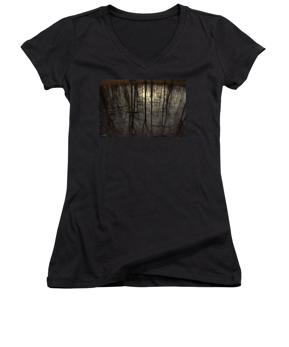 Roots Women's V-Neck featuring the photograph Roots by Edward Smith