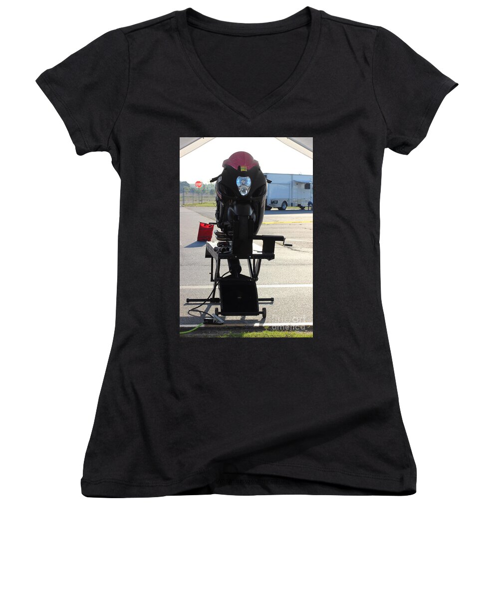 Manufacturers Women's V-Neck featuring the photograph Man Cup 08 2016 #4 by Jack Norton