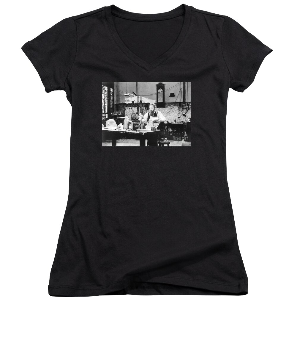 History Women's V-Neck featuring the photograph Wilhelm Roentgen, German Physicist #4 by Science Source