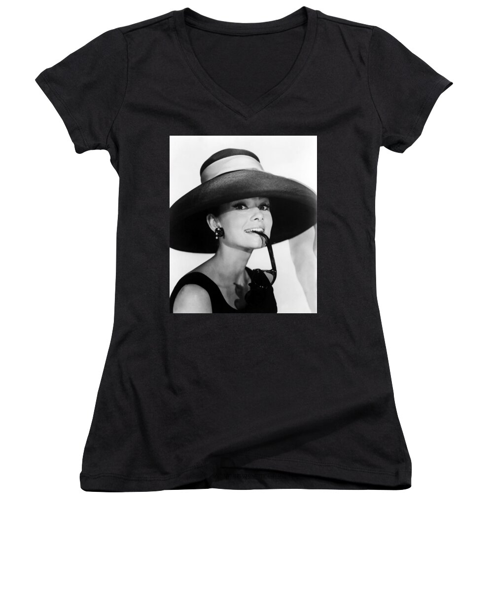 #audreyhapburn #audreyhapburart #audreyhapburncanvas #audreyhapburfashion #diva #audreyhapburnacessories Women's V-Neck featuring the photograph Audrey Hepburn by Tania Oliver