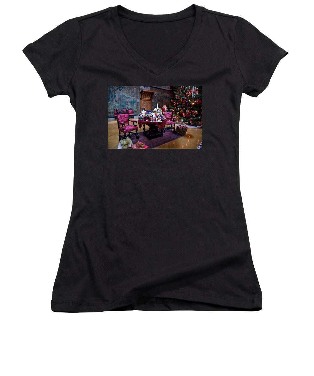 Christmas Women's V-Neck featuring the photograph Biltmore Christmas  by William Jobes