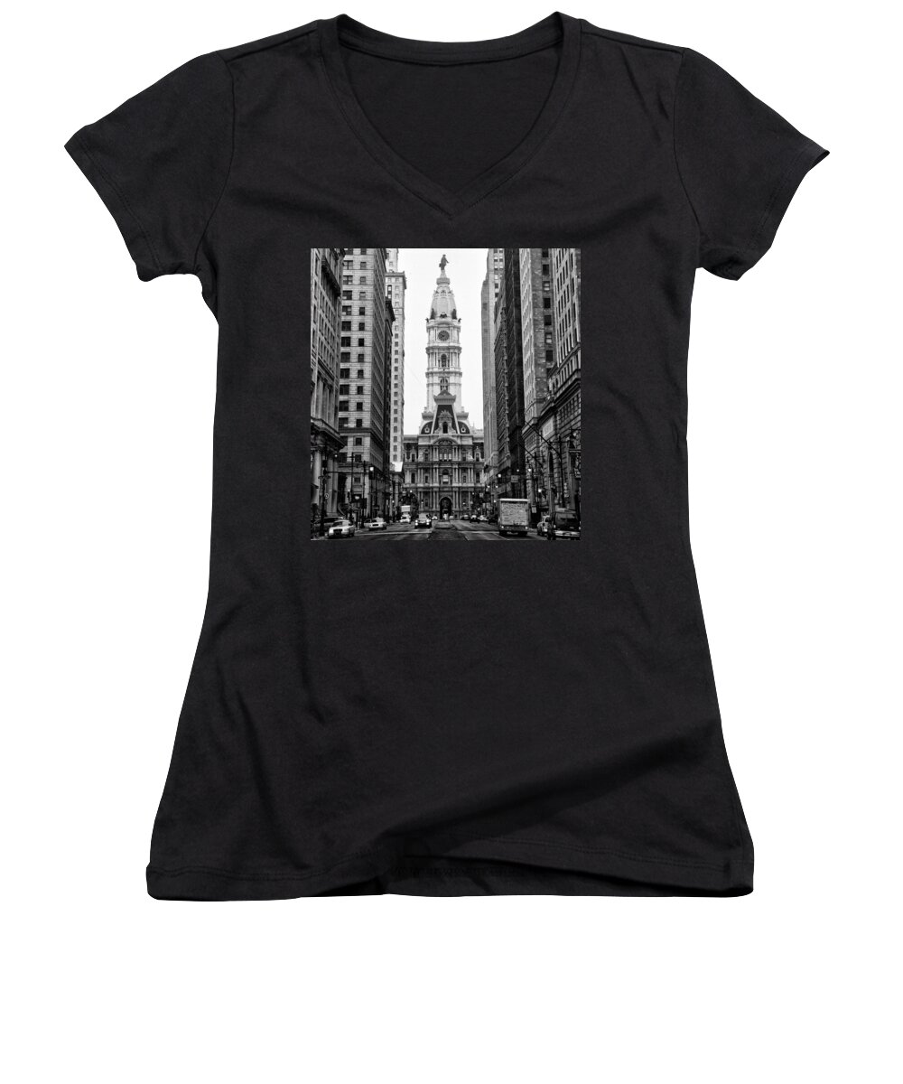 Broad Street At City Hall Women's V-Neck featuring the photograph Broad Street at City Hall by Bill Cannon