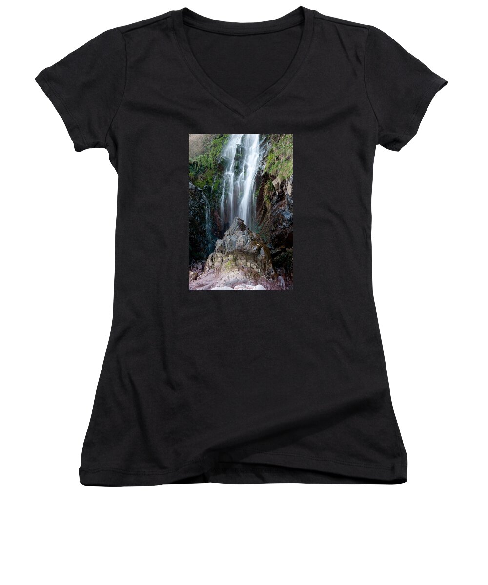 Beach Women's V-Neck featuring the photograph Clovelly Waterfall by Helen Jackson