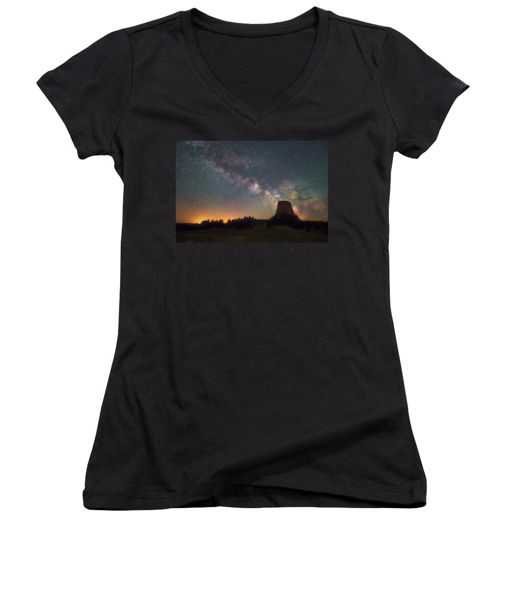Devils Tower Women's V-Neck featuring the photograph Devils Night Watch by Darren White