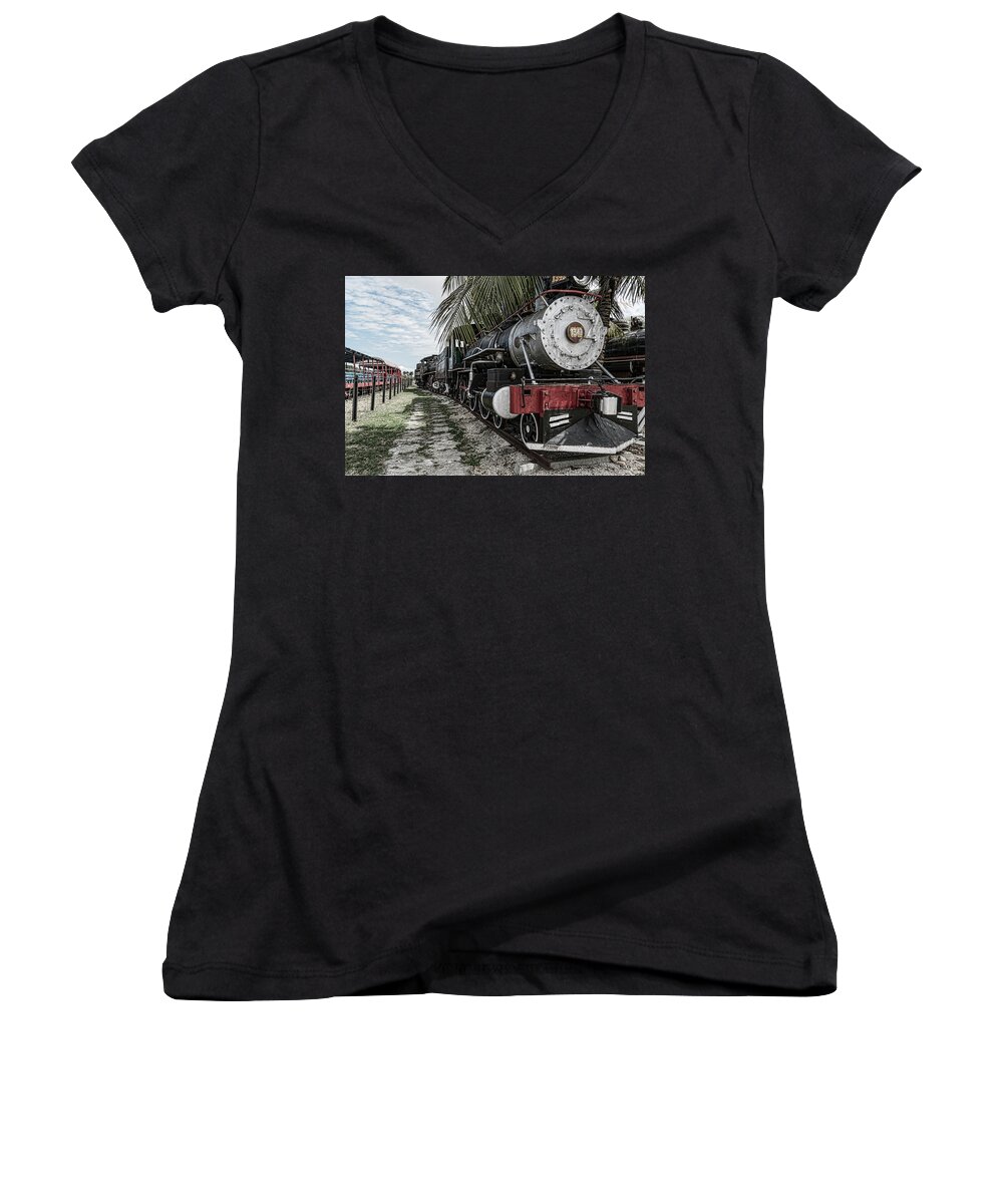 Cuba Women's V-Neck featuring the photograph Engine 1342 Parked by Sharon Popek