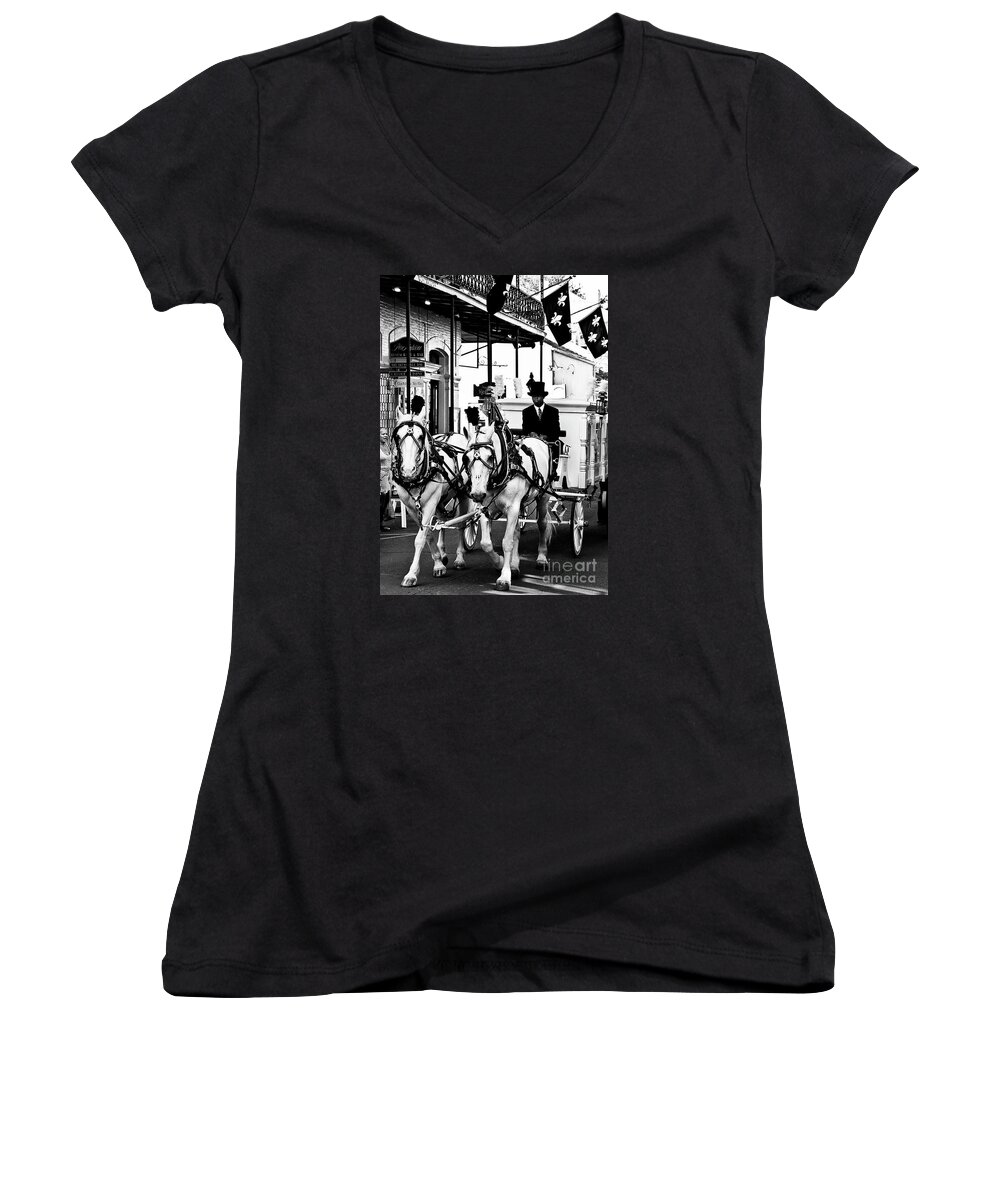 Horse Women's V-Neck featuring the photograph Horse Drawn Funeral Carriage by Kathleen K Parker