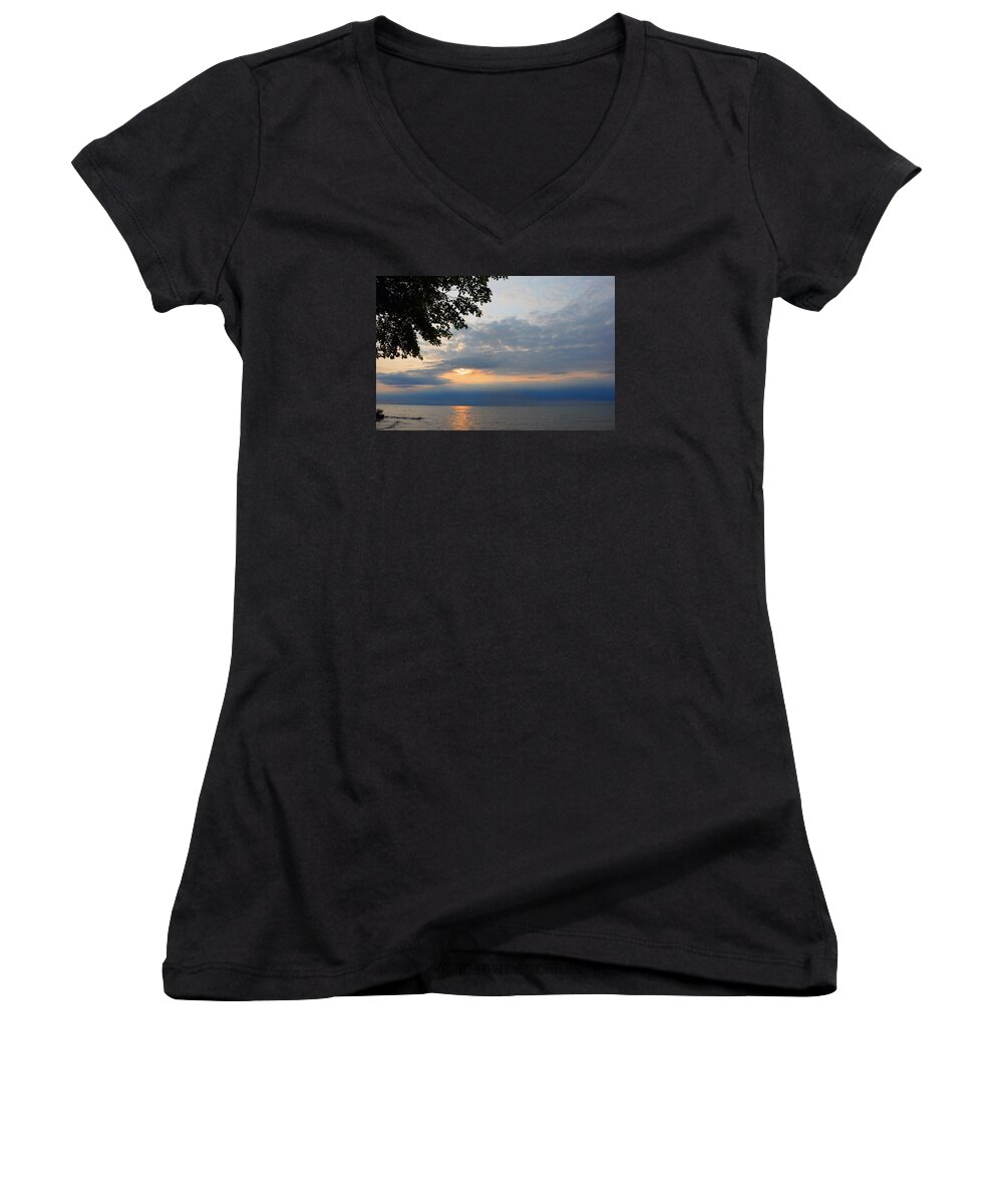 Lake Erie Women's V-Neck featuring the photograph Lake Erie Sunset by Lena Wilhite