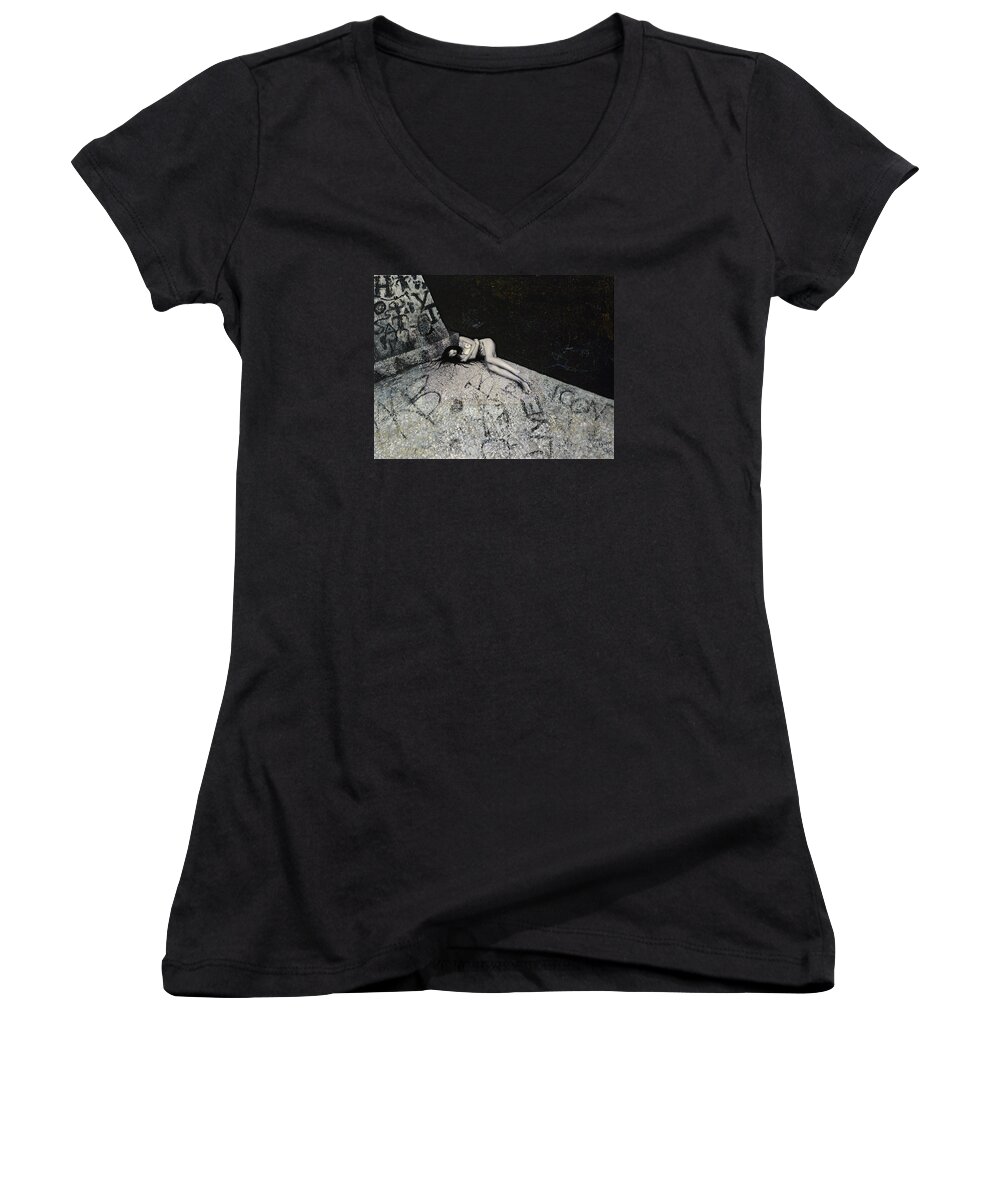 City Women's V-Neck featuring the painting Lost in New York by Yelena Tylkina