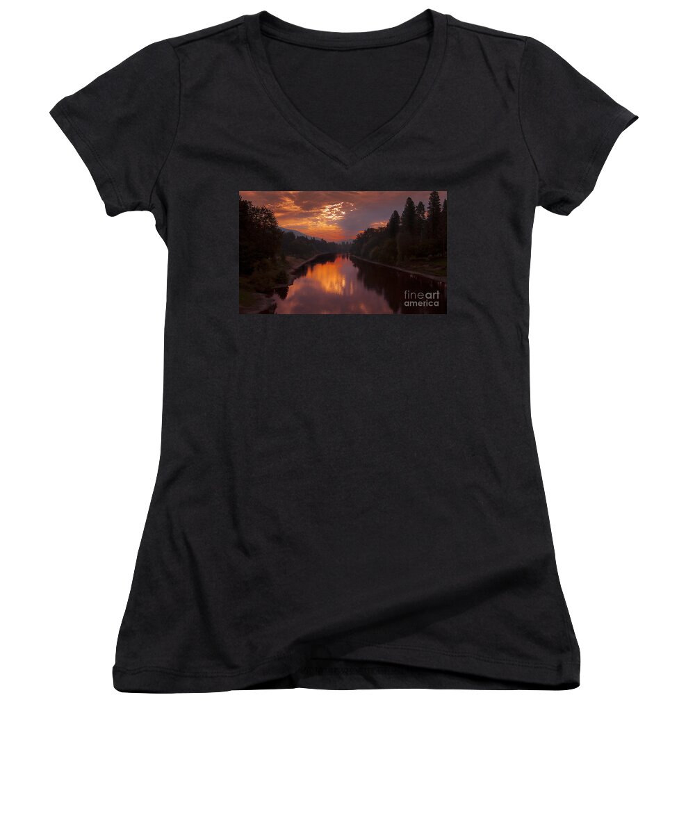 Magnificent Clouds Over Rogue River Oregon At Sunset Fine Art Photography Print Women's V-Neck featuring the photograph Magnificent Clouds Over Rogue River Oregon at Sunset by Jerry Cowart
