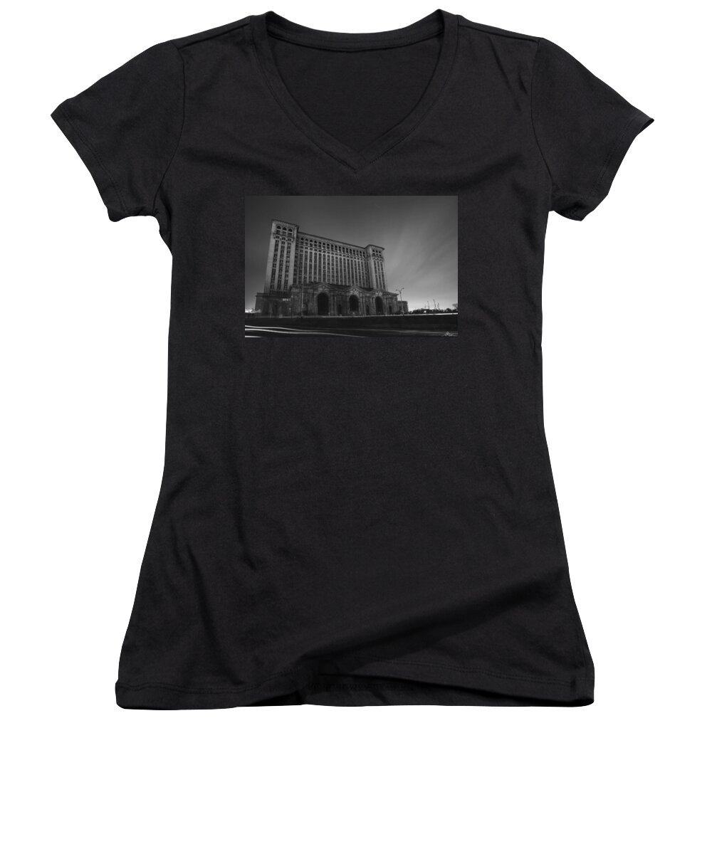 Detroit Women's V-Neck featuring the photograph Michigan Central Station At Midnight by Gordon Dean II