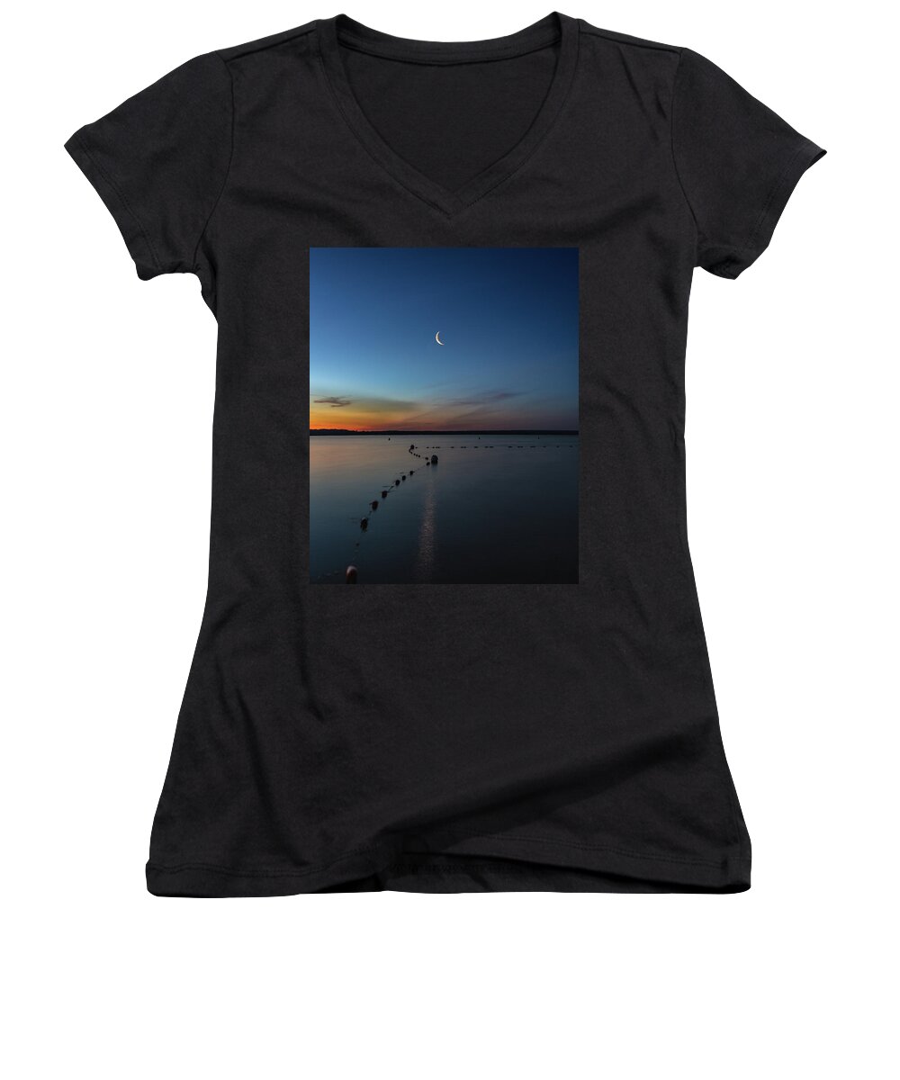 Moon Women's V-Neck featuring the photograph Moon over Cayuga by Rod Best