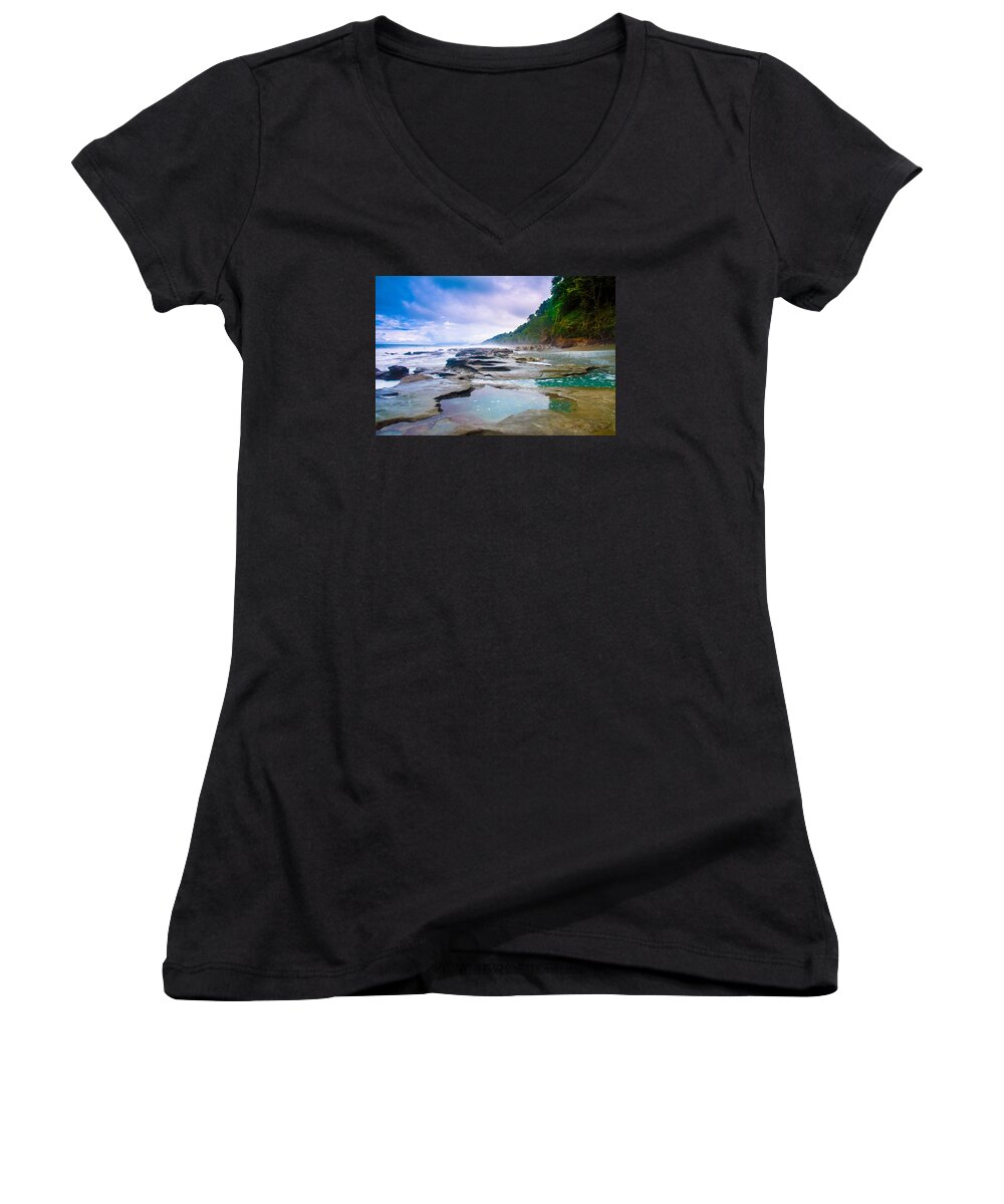 Ocean Women's V-Neck featuring the photograph Osa by Lindsey Weimer