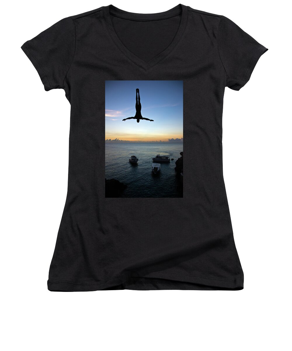Rick's Cafe Women's V-Neck featuring the photograph Pass the Hat by Norberto Nunes