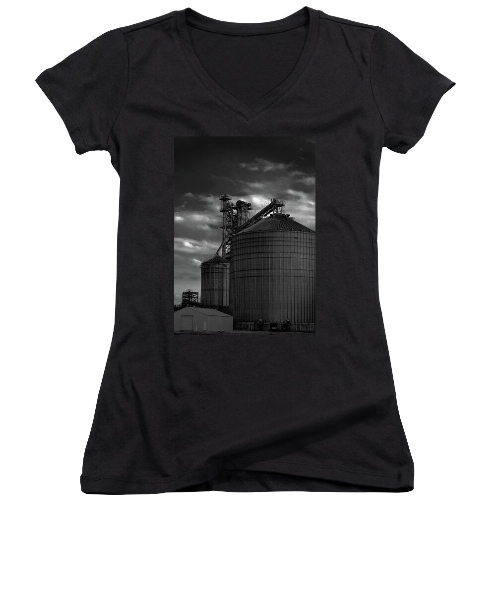 Silos Women's V-Neck featuring the photograph Silos on The Tennessee River BW by Lesa Fine