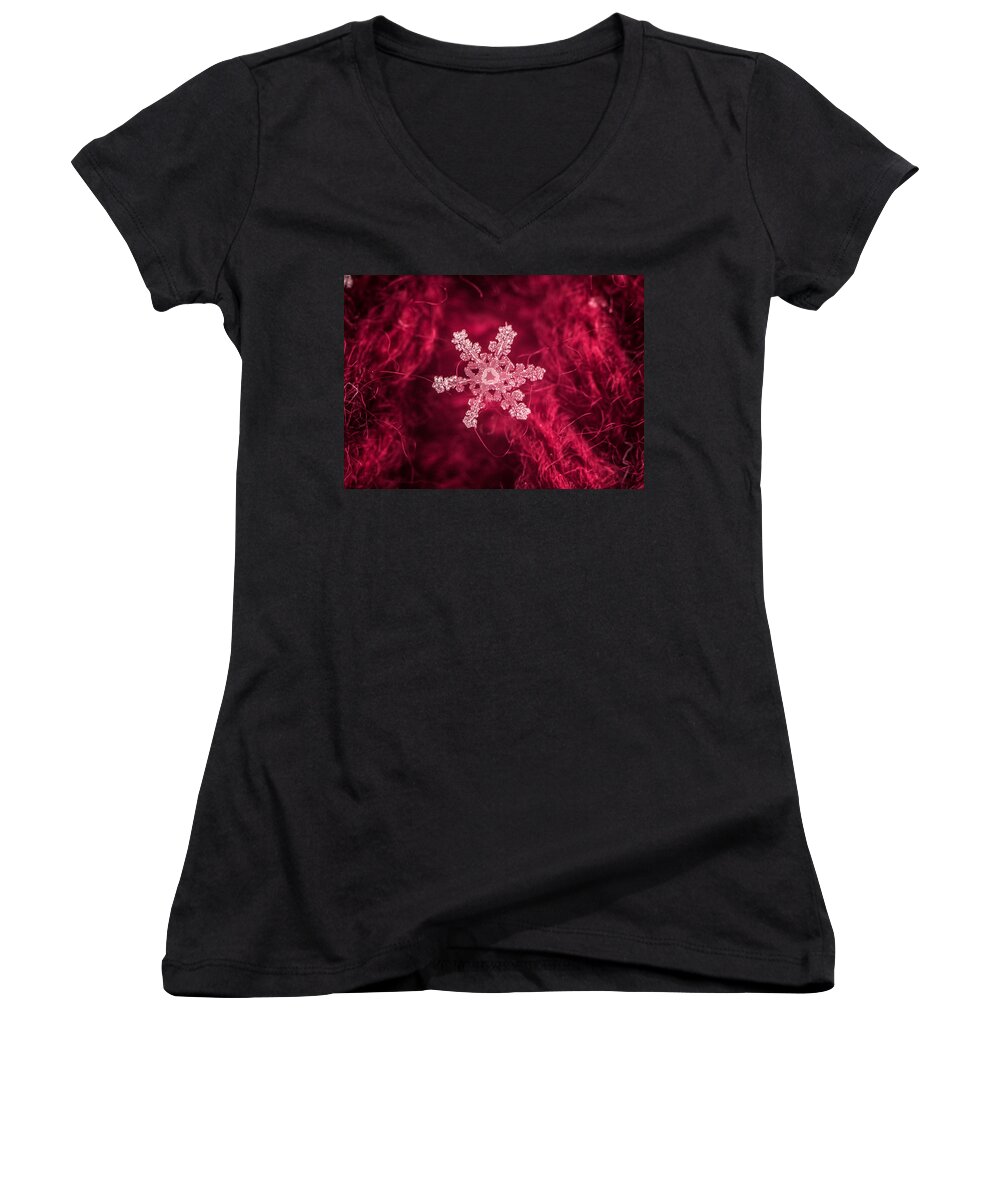 Colorado Women's V-Neck featuring the photograph Snowflake on Red by Dawn Key