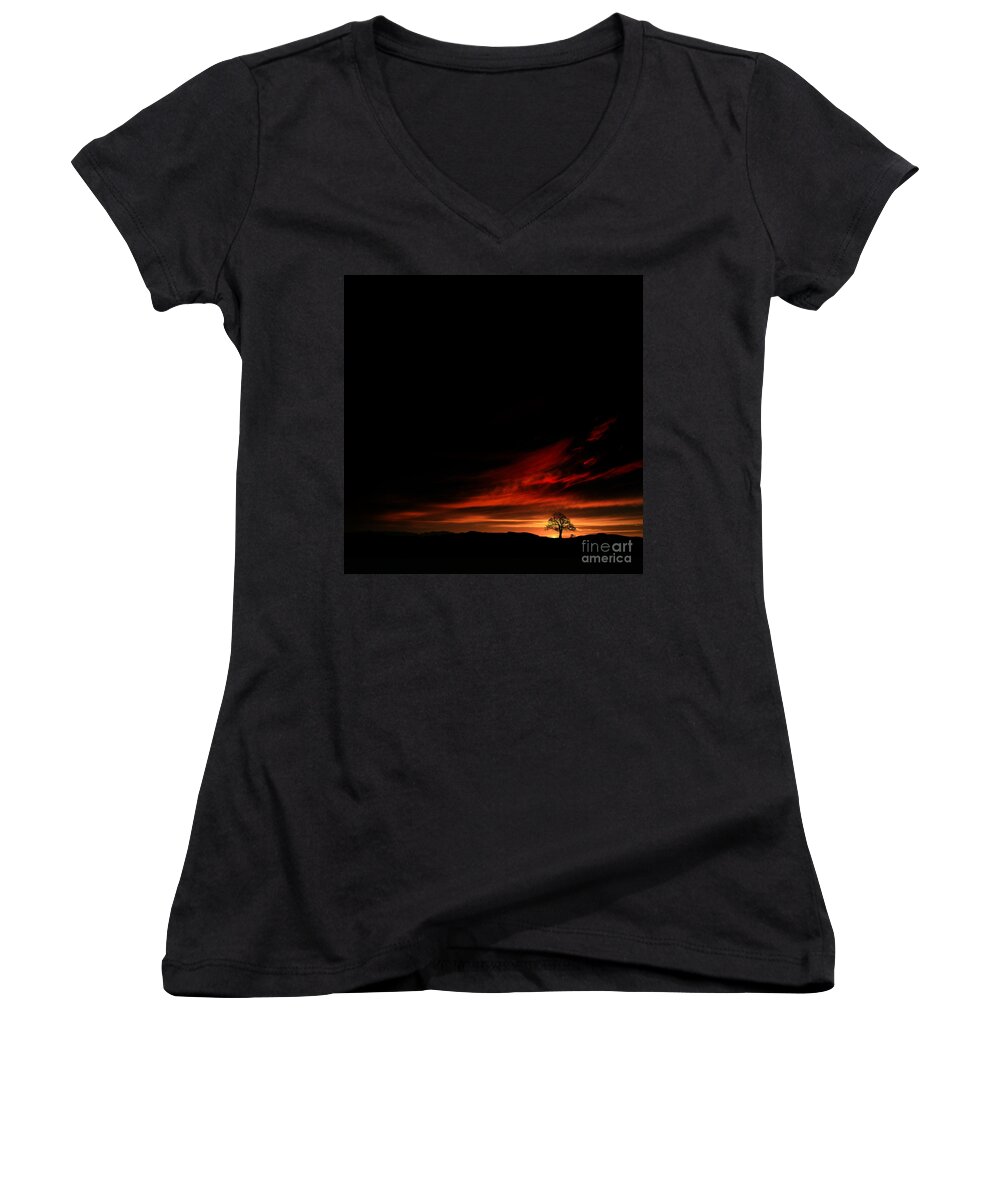 Twilight Glow Women's V-Neck featuring the photograph Twilight glow by Paul Davenport