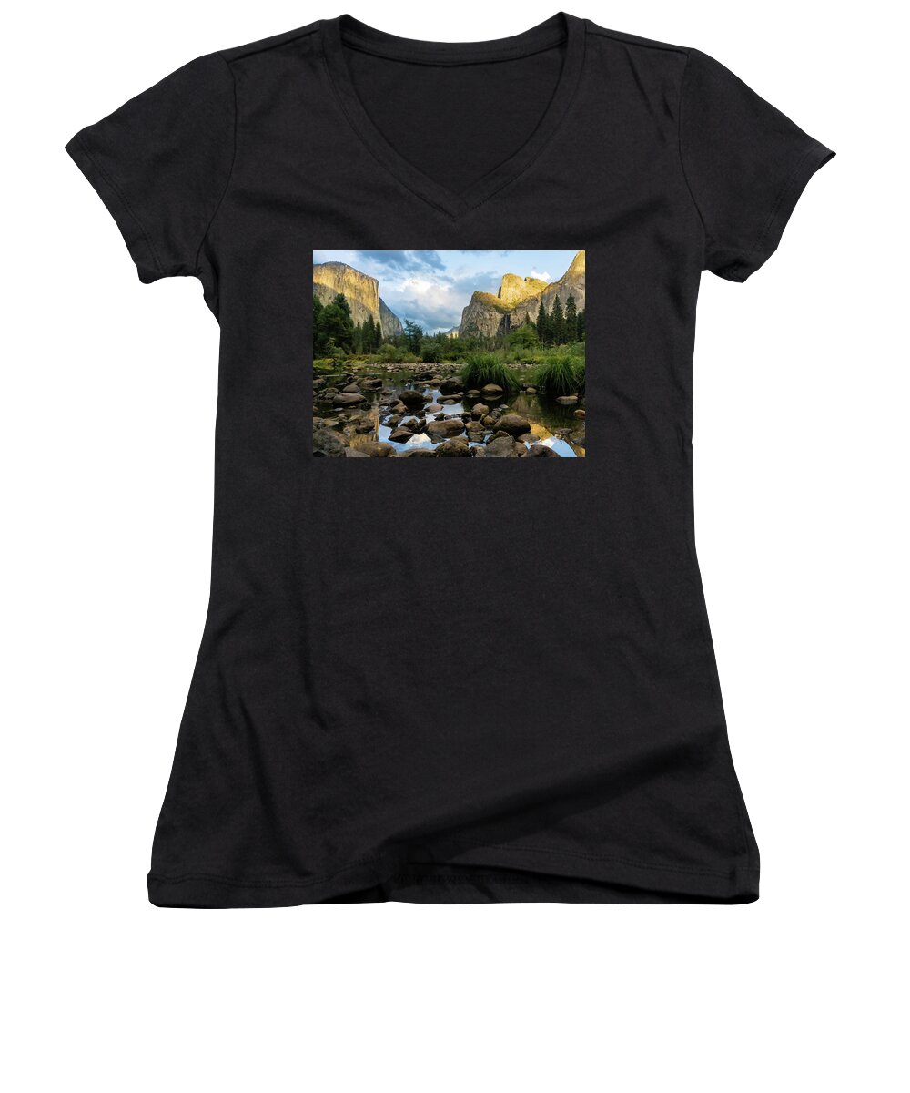 Skyline Women's V-Neck featuring the photograph Gates Of The Valley 3 by Silvia Marcoschamer