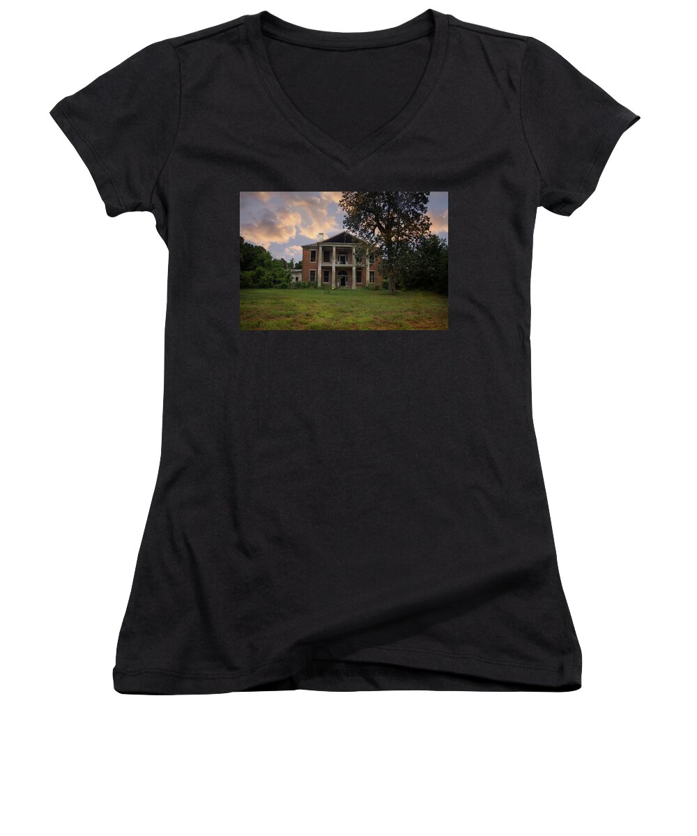 Abandoned Women's V-Neck featuring the photograph Left Behind by Kelly Gomez