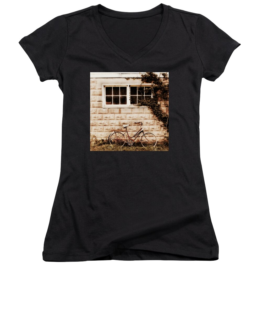 Antique Bicycle Women's V-Neck featuring the photograph Vintage Bicycle by Julie Hamilton