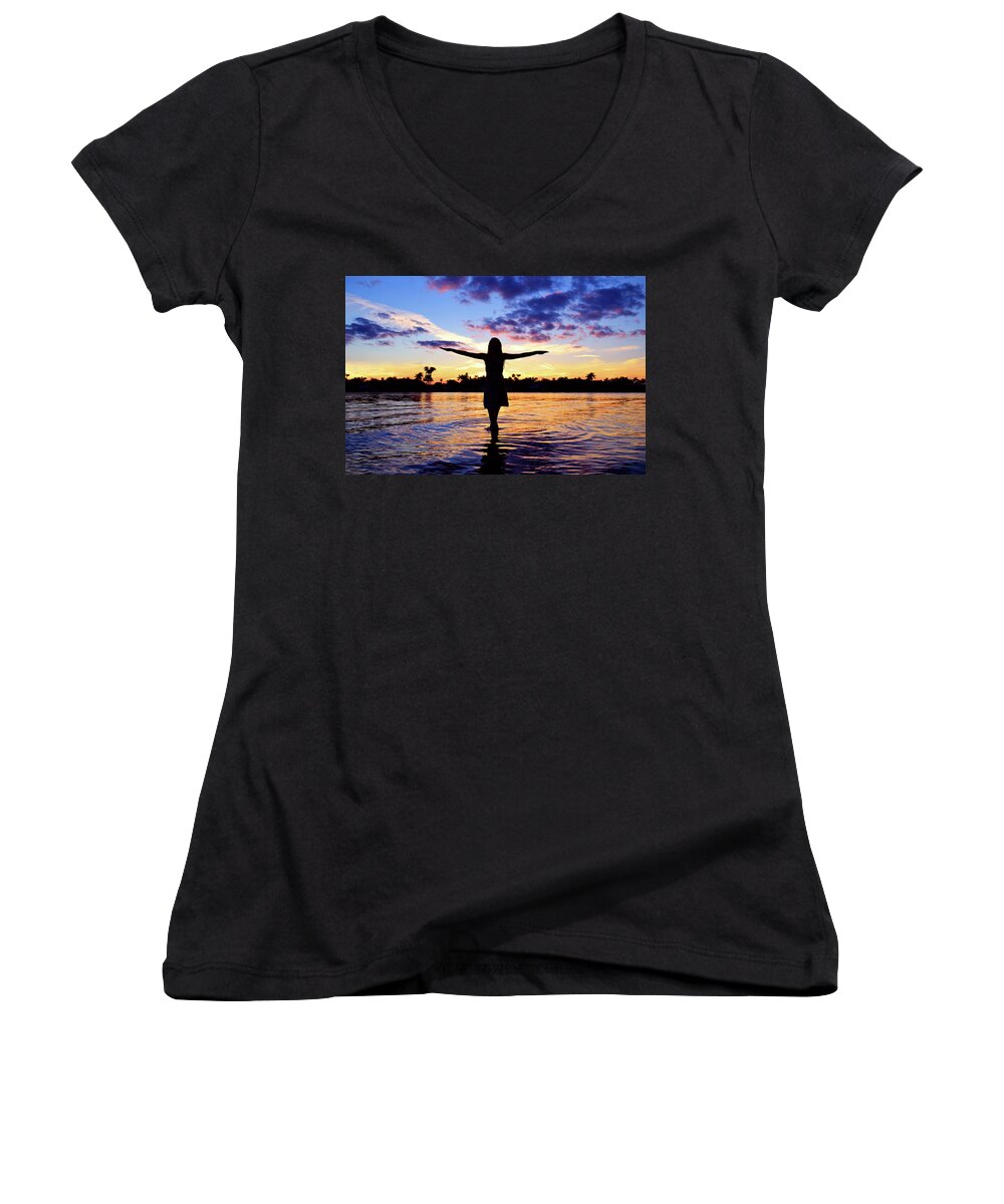 Silhouette Women's V-Neck featuring the photograph Spirit by Laura Fasulo