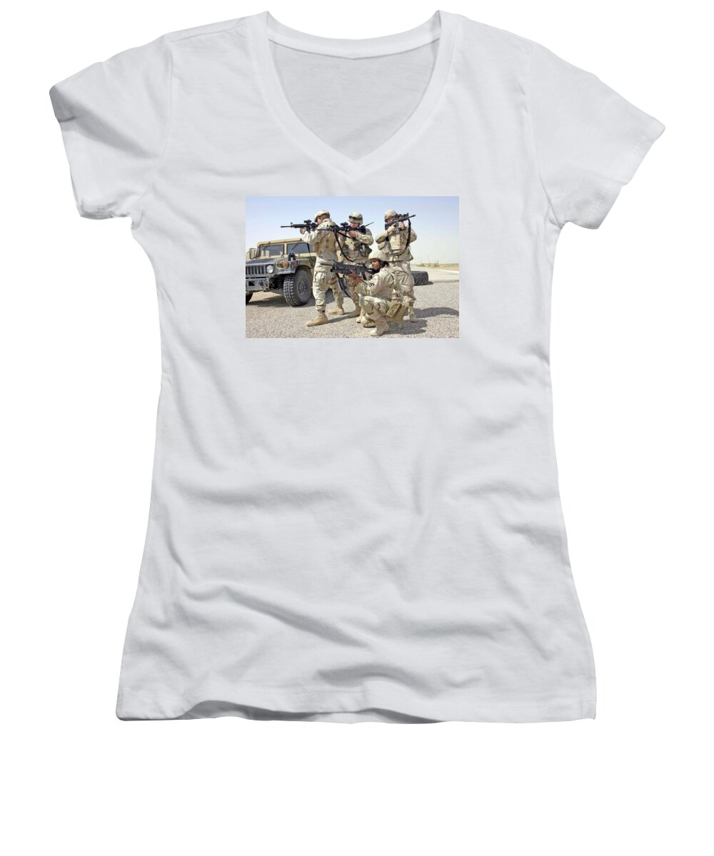 United States Women's V-Neck featuring the photograph Air Force Squadron by Science Source