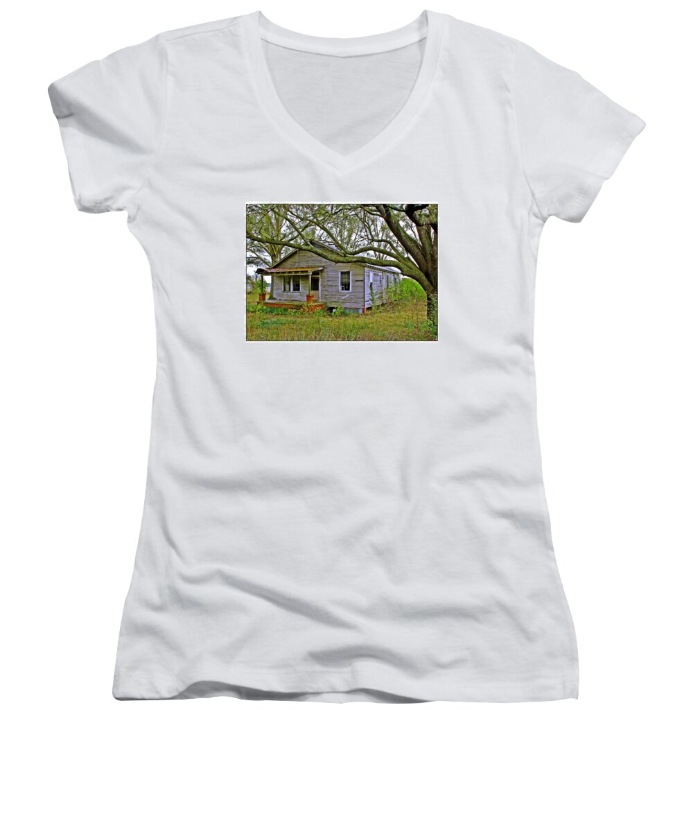House Women's V-Neck featuring the photograph Old Gray House by Judi Bagwell