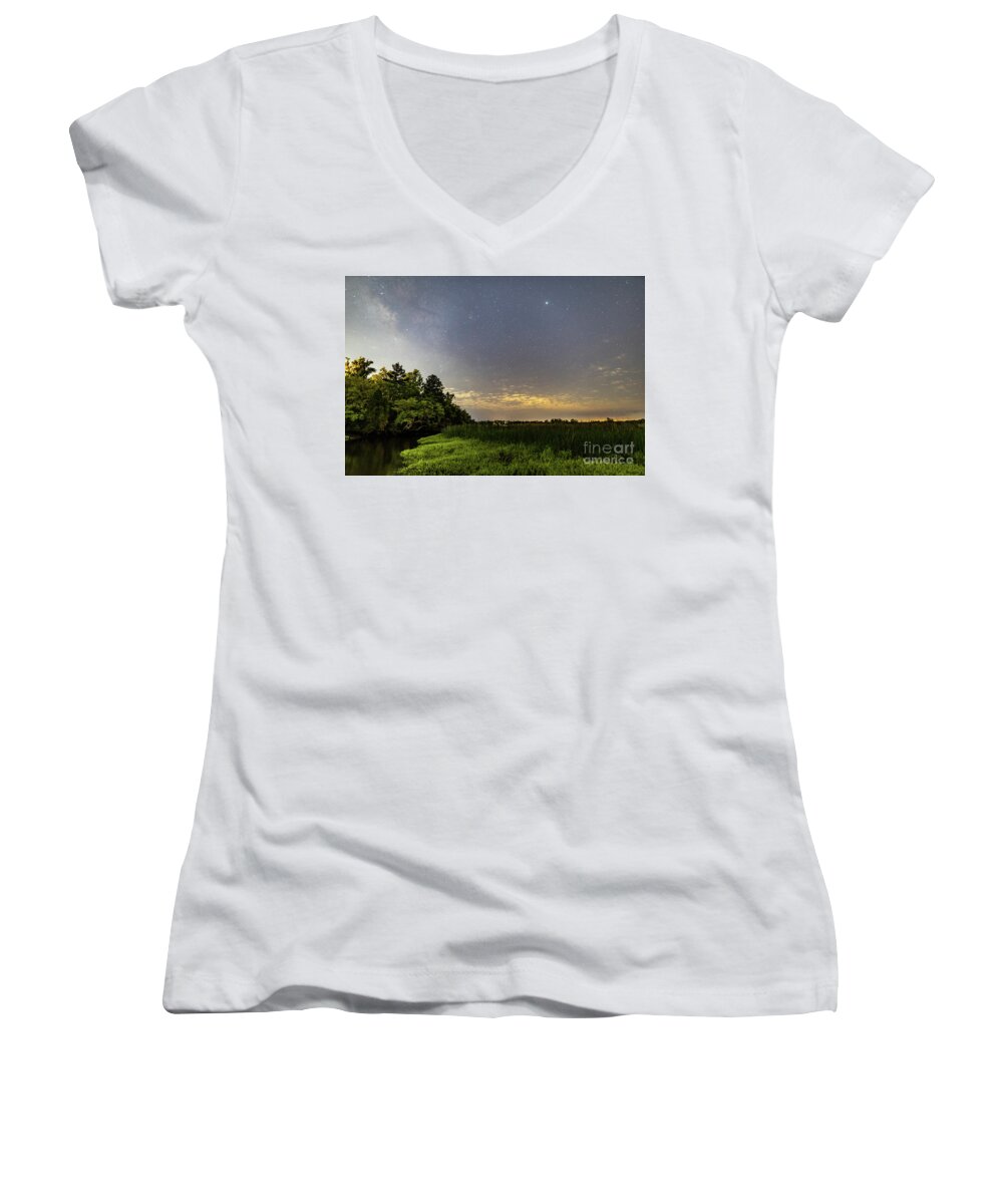 Ashley River Women's V-Neck featuring the photograph Ashley River Milky Way #1 by Robert Loe