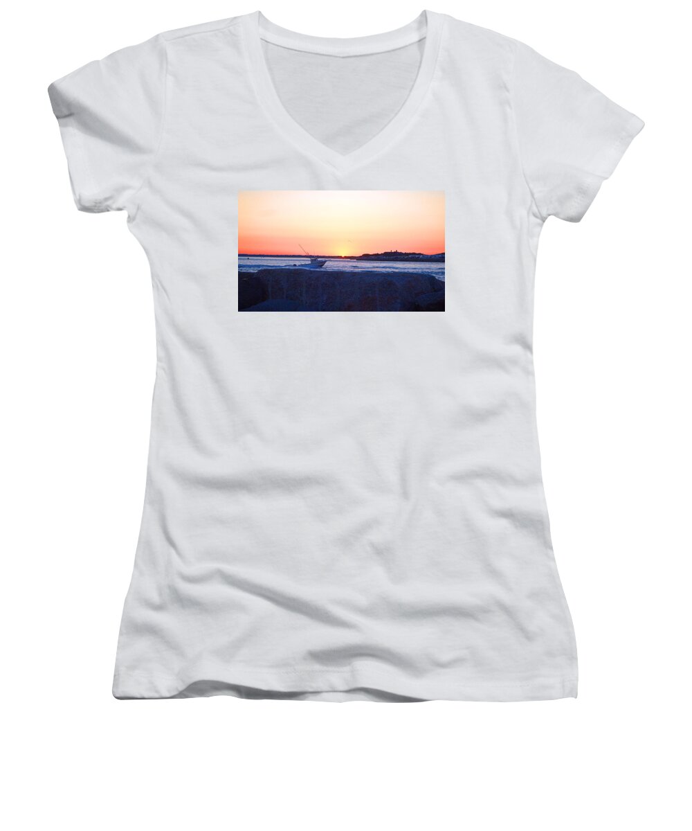 Boat Women's V-Neck featuring the photograph Heading Out by Newwwman