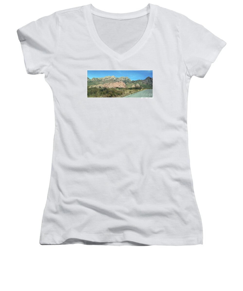 La Cueva Rocks Picture With Cliff Face Women's V-Neck featuring the photograph La Cueva Outcropping by Jack Pumphrey