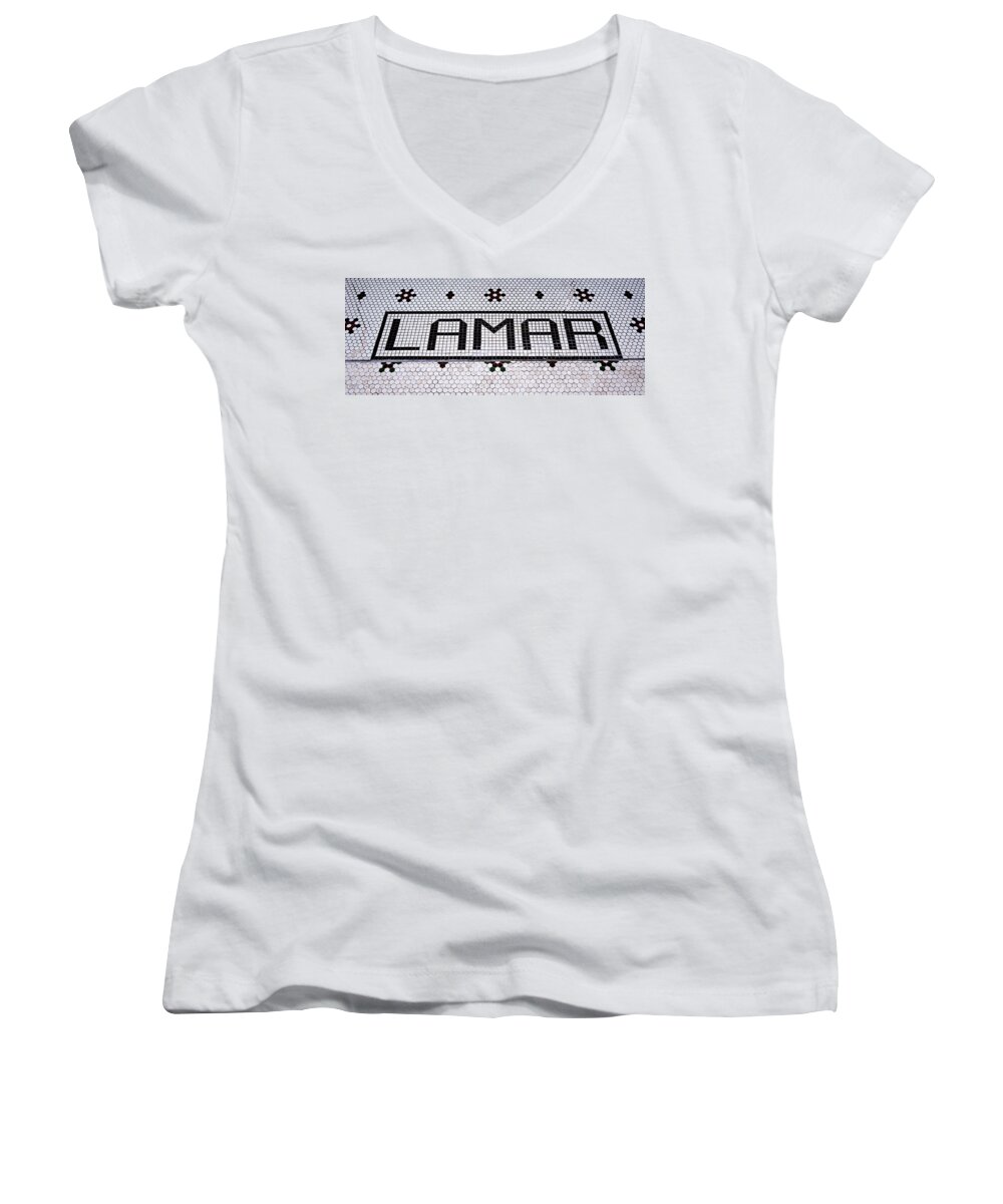 Hot Springs Women's V-Neck featuring the photograph Lamar by Stephen Stookey