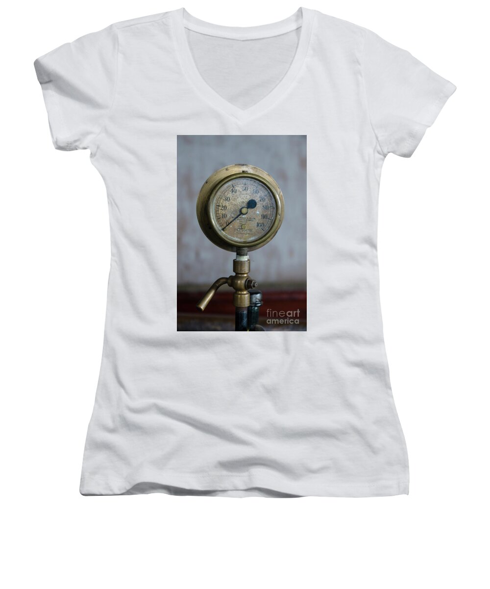 Gauge Women's V-Neck featuring the photograph No pressure then by Steev Stamford