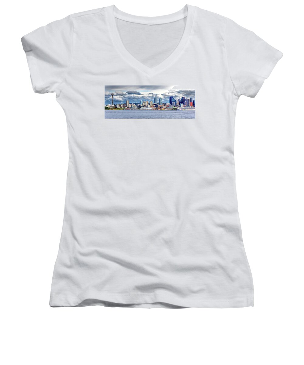 Seattle Women's V-Neck featuring the photograph Seattle Skyline HDR by Rob Green