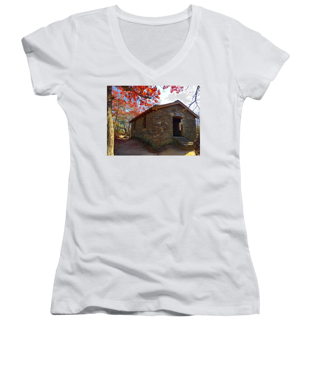 Building Women's V-Neck featuring the photograph Blood Mountain Shelter by Richie Parks