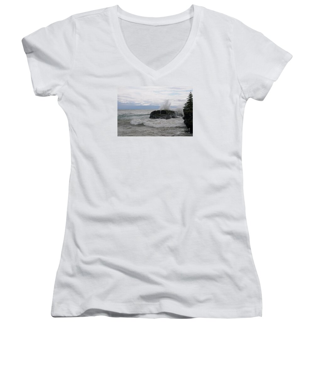 Lake Superior Women's V-Neck featuring the photograph Stormy Morning on Superior by Sandra Updyke