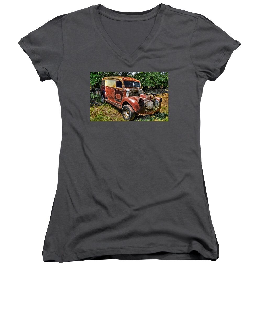 Hdr Women's V-Neck featuring the photograph 1941 Chevy Van by Paul Mashburn