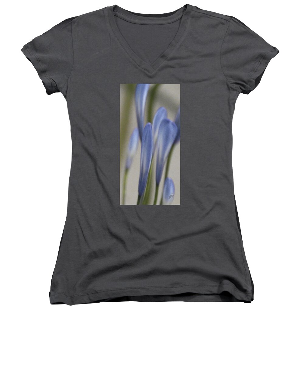 Lily Of The Nile Women's V-Neck featuring the photograph Before - Lily Of The Nile by Ben and Raisa Gertsberg
